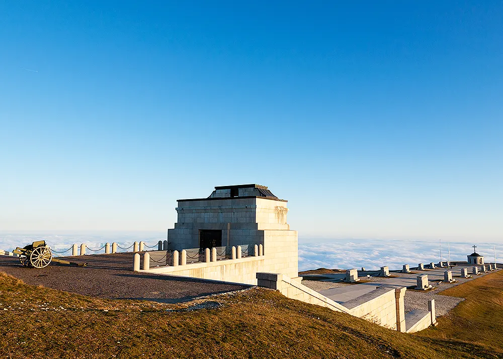 Monumental sacrary of monte grappa - Surroundings Galleria 45